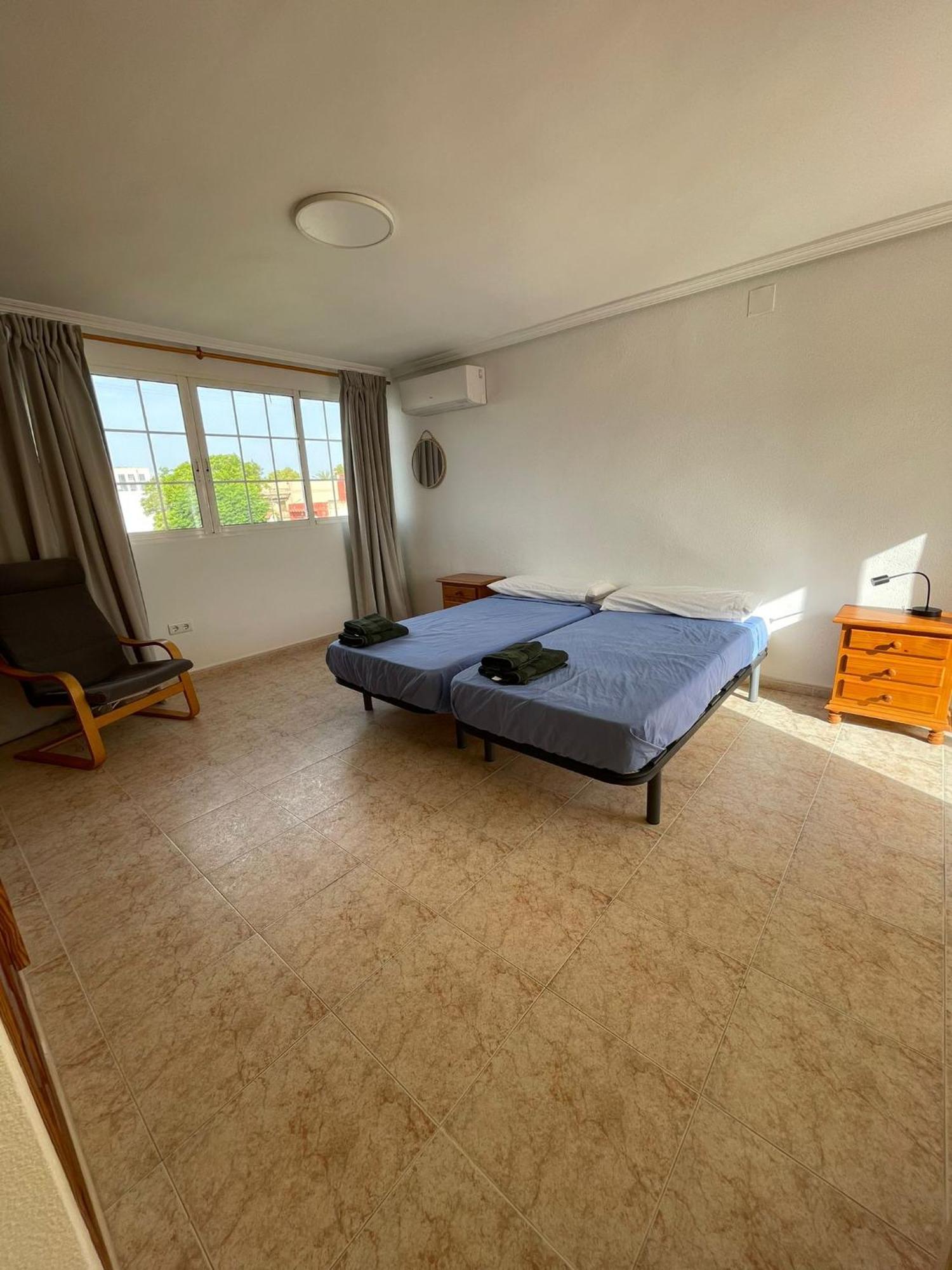 Bungalow Familiar Con Piscina 圣胡安·德·阿利坎特 外观 照片